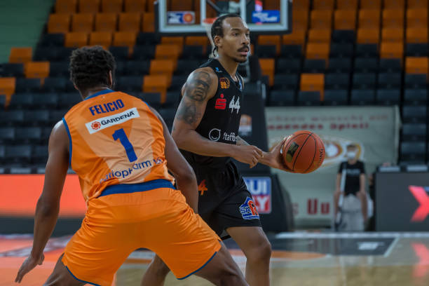 至自由球员 至自由球员